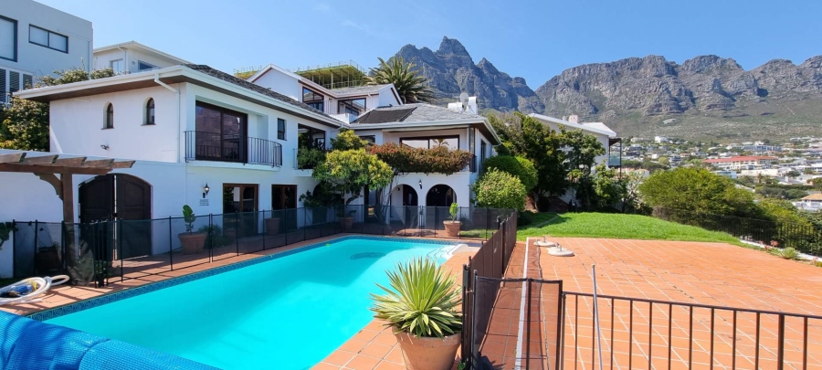 11 Bedroom Property for Sale in Camps Bay Western Cape